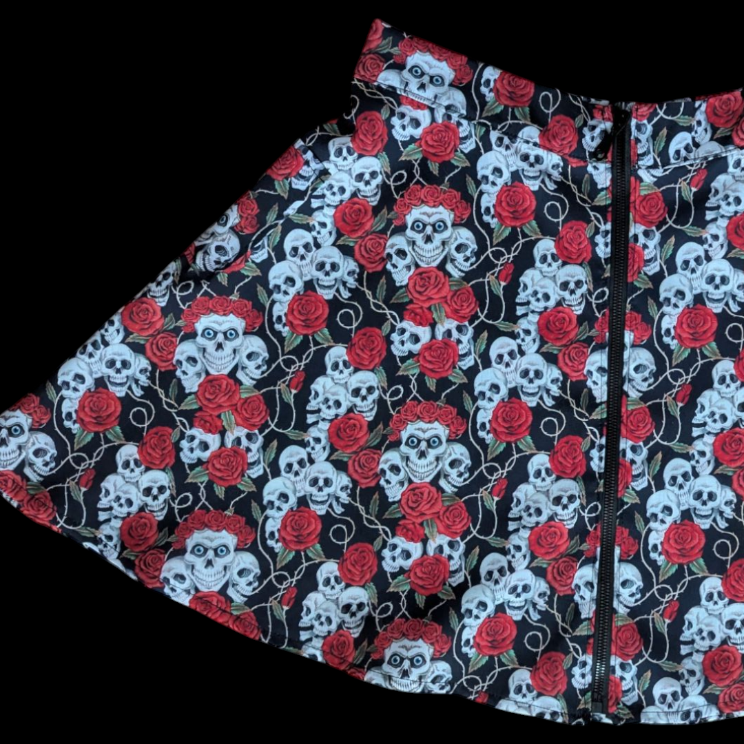 Falda Rosas y Calaveras