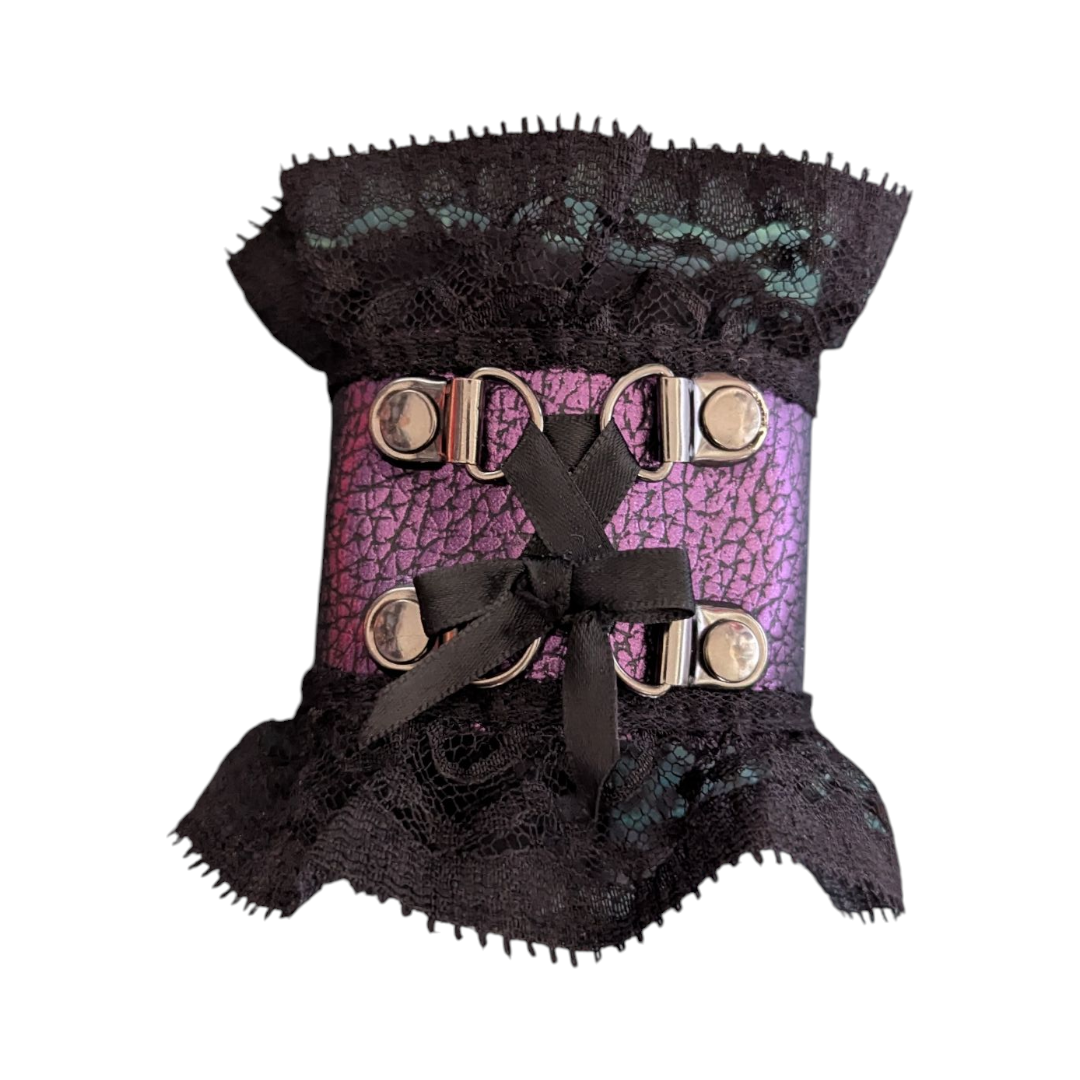 Brazalete gothic victorian Morado