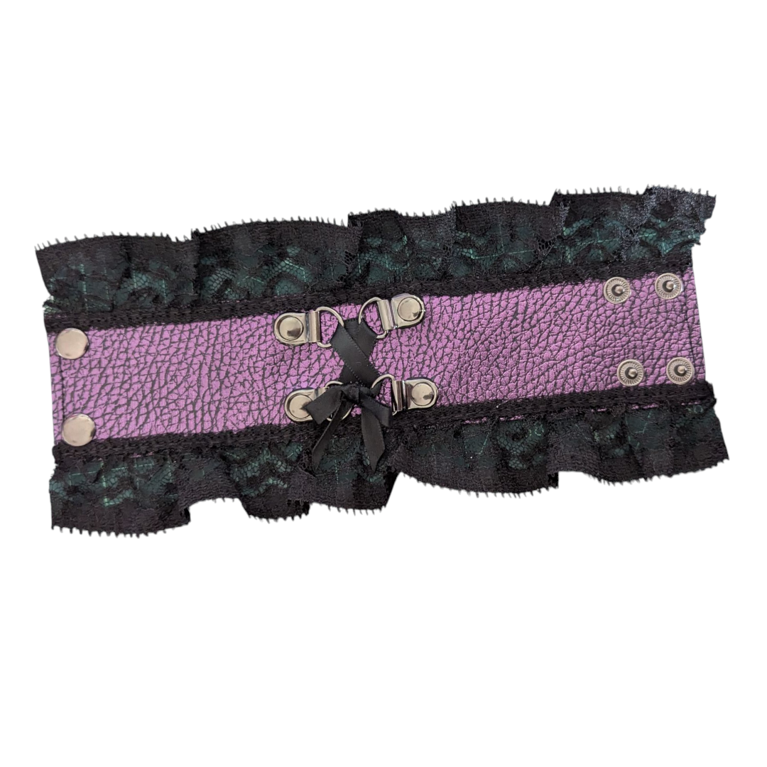 Brazalete gothic victorian Morado