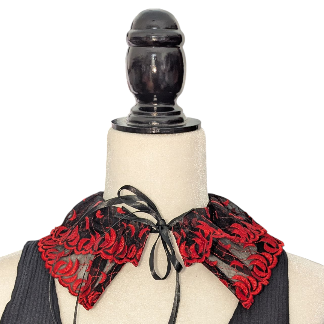 Choker estilo gorguera de encaje