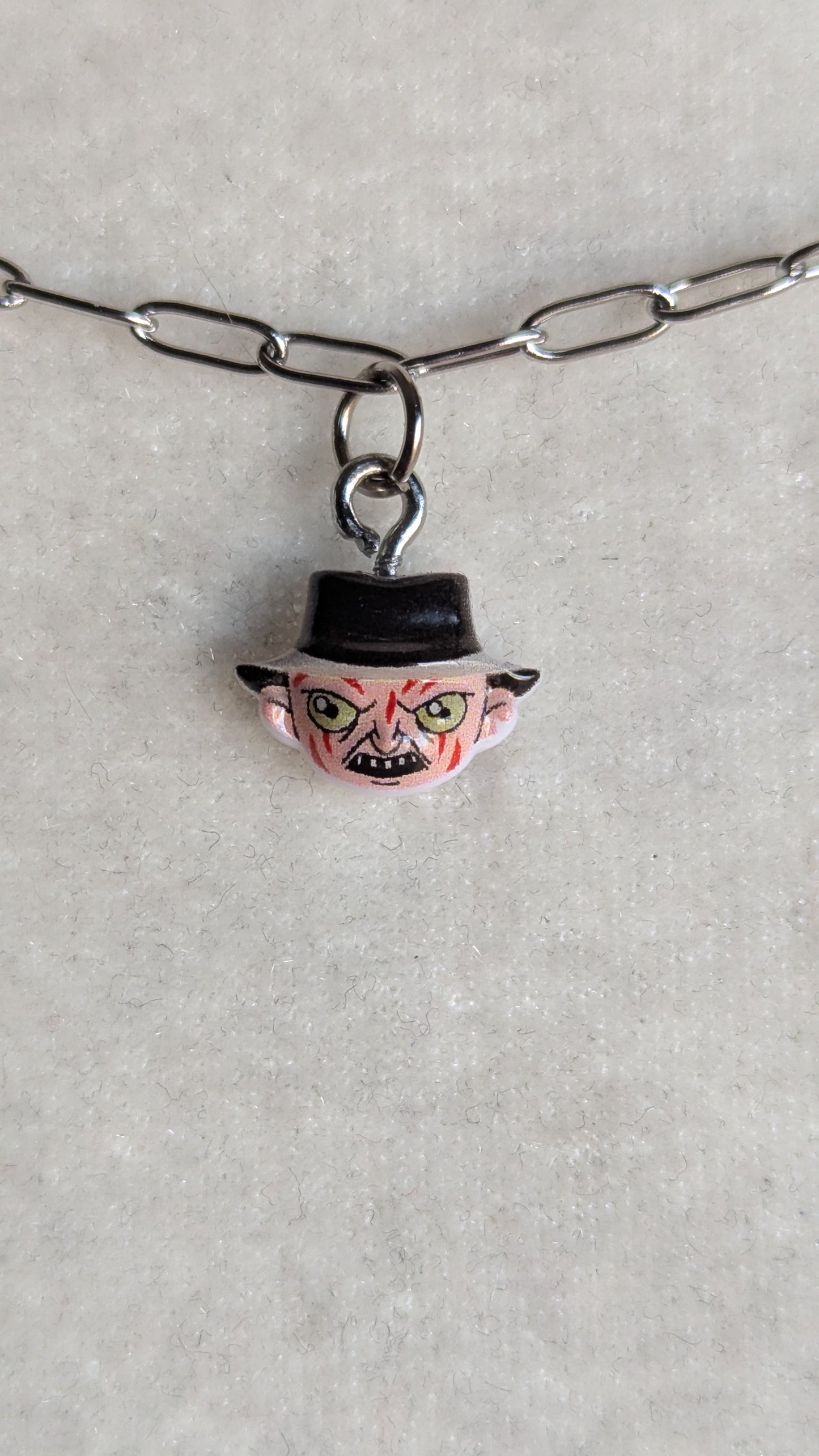 Collar mini Horrors