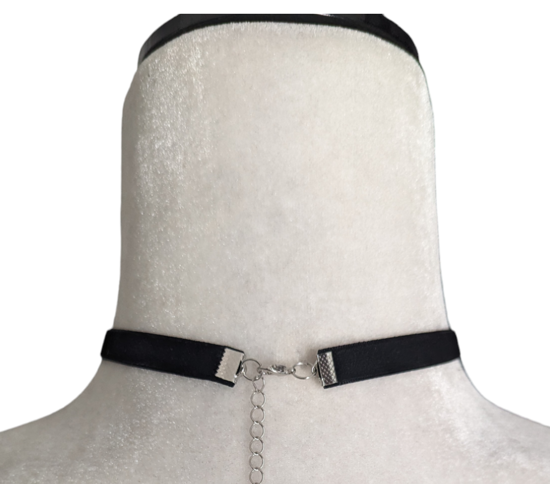 Collar choker con Flor de Lis