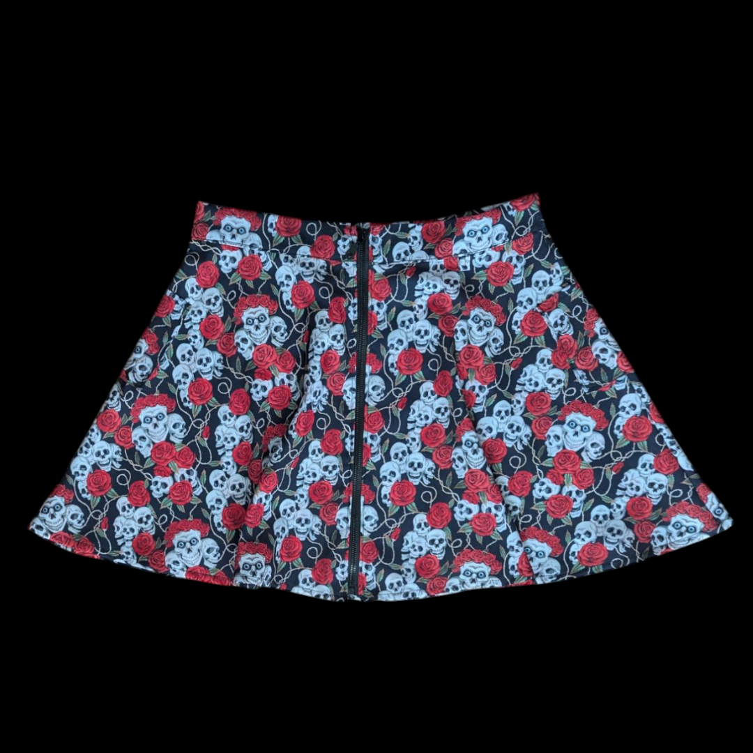 Falda Rosas y Calaveras