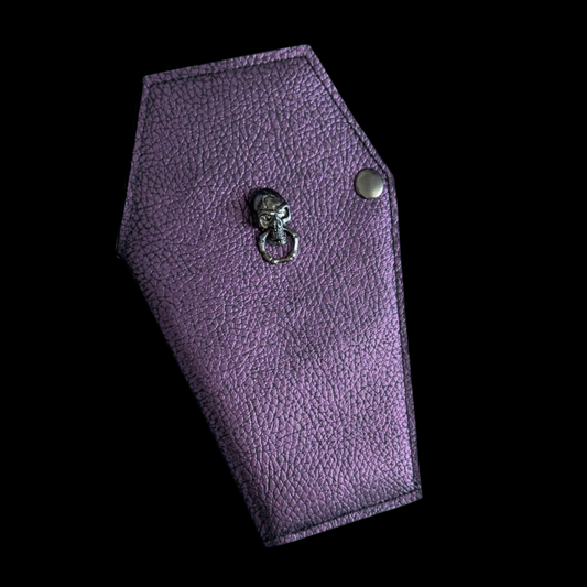 Cartera ataúd morada con Calavera