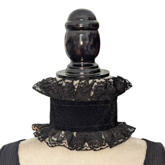 Choker estilo gorguera símil terciopelo