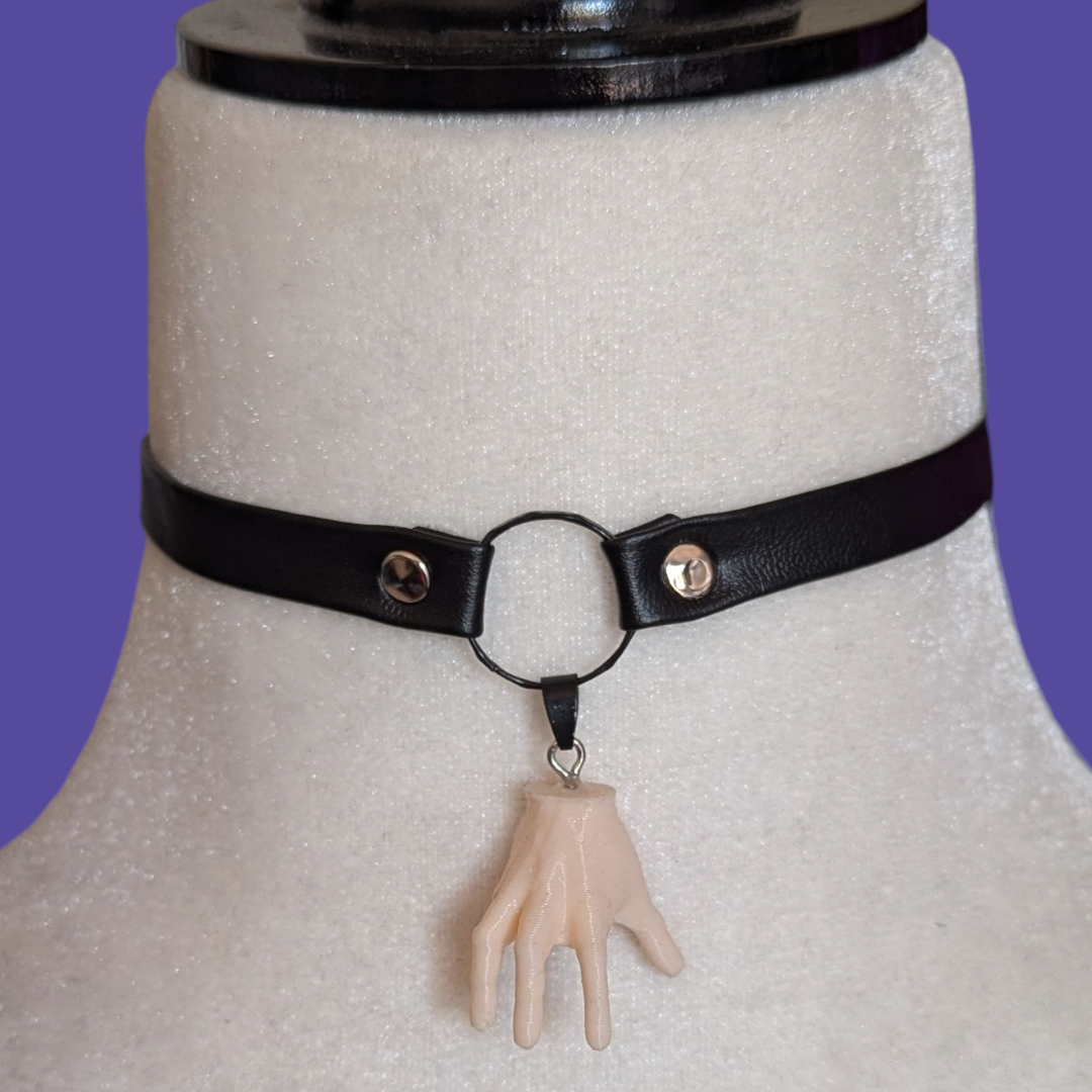 Collar Cosa Addams ó pendientes
