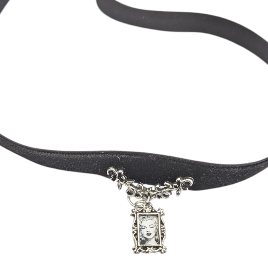 Chokers mini retratos