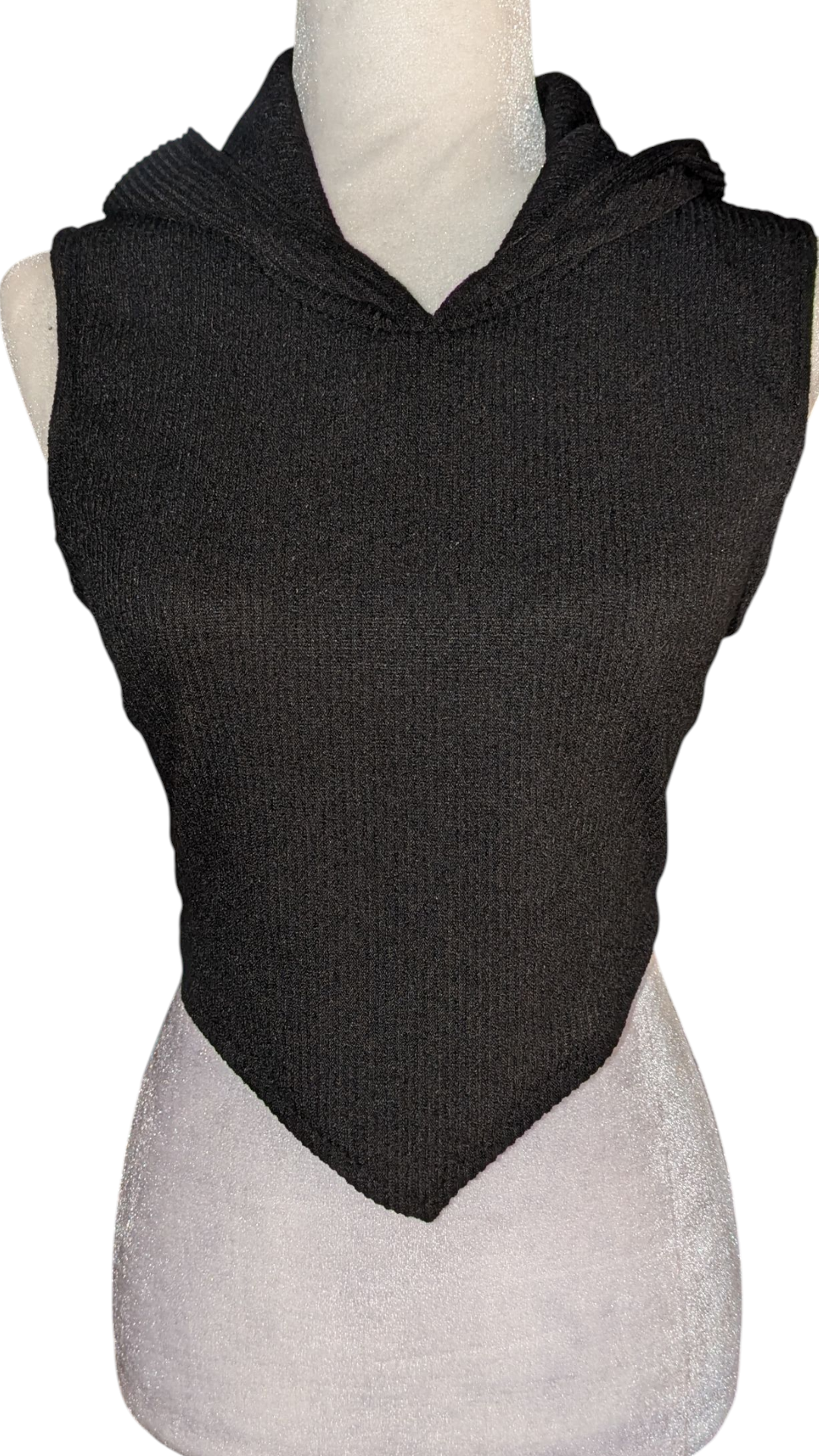 Chaleco negro con capucha