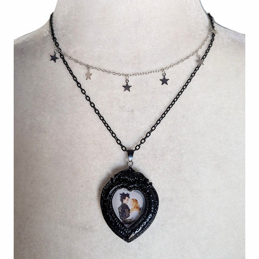 Collar cuadro Eduardo Manostijeras