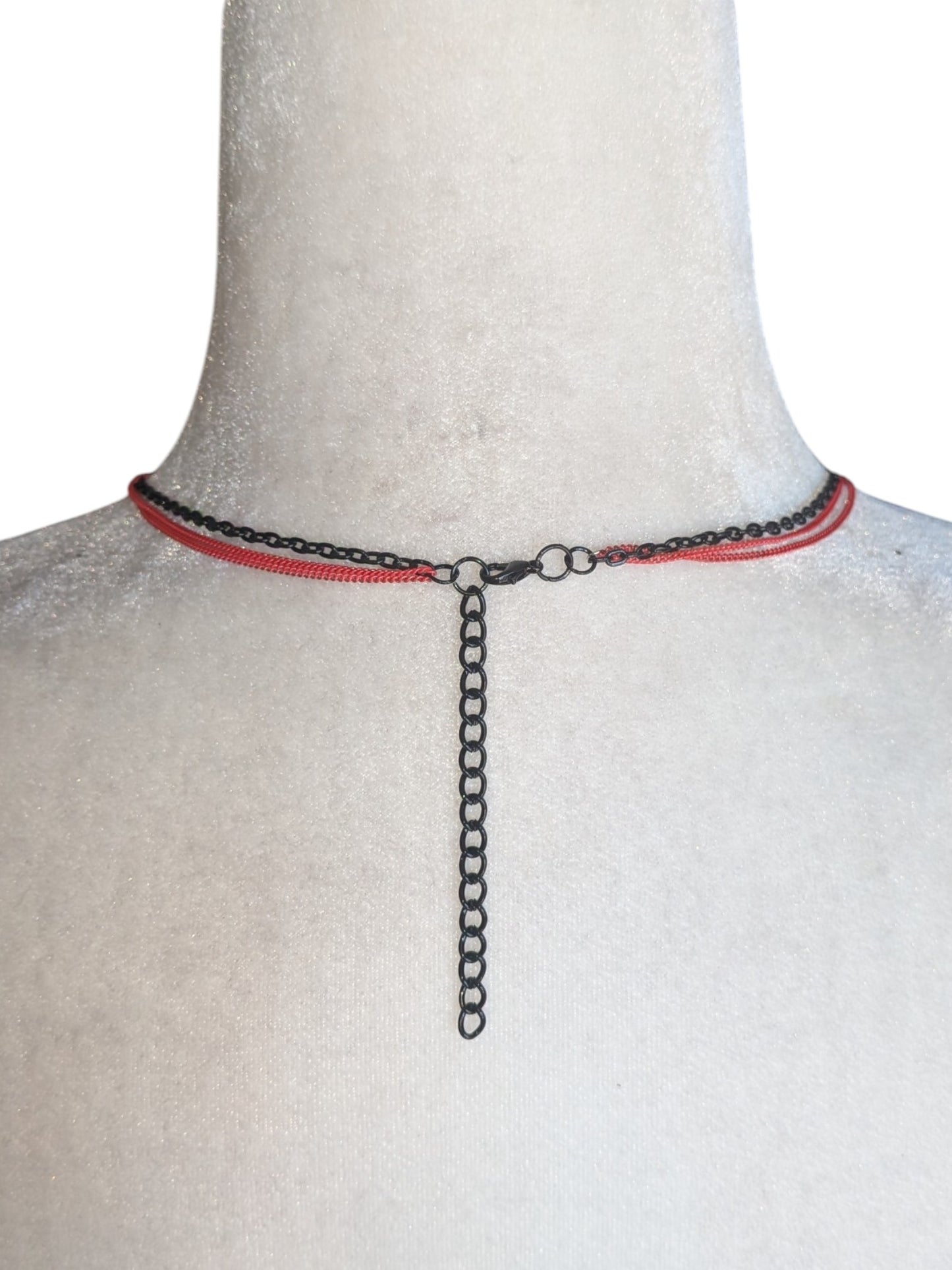 Collar Beetlejuice sala de espera