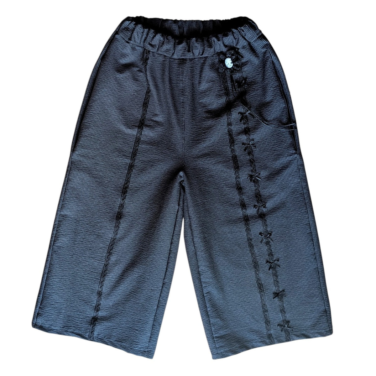 Bermudas Gothic Lolita