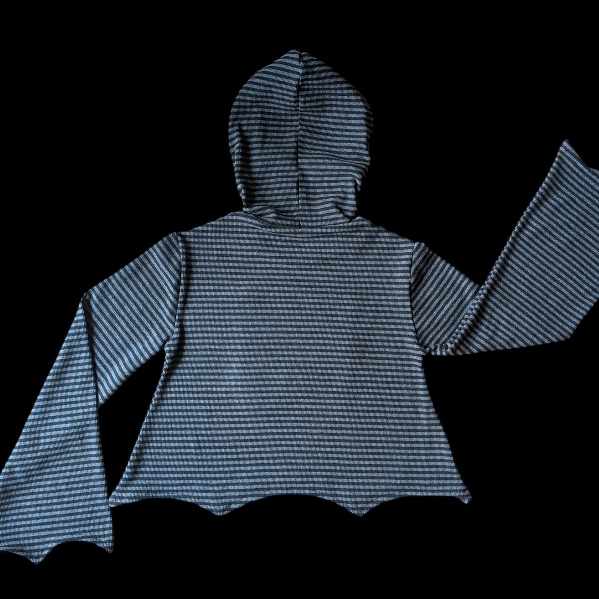 Sweater Zero con capucha